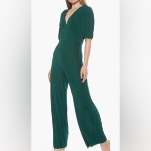 NWOT - Alexia Admor Green Jumpsuit